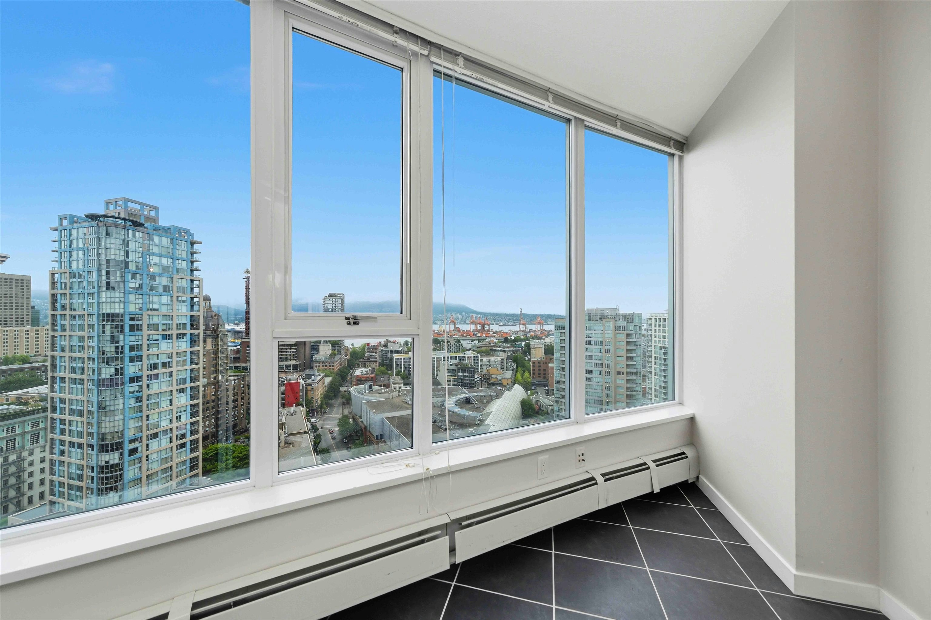 2901-689 Abbott Street, Vancouver, BC, V6B 0J2 - 10