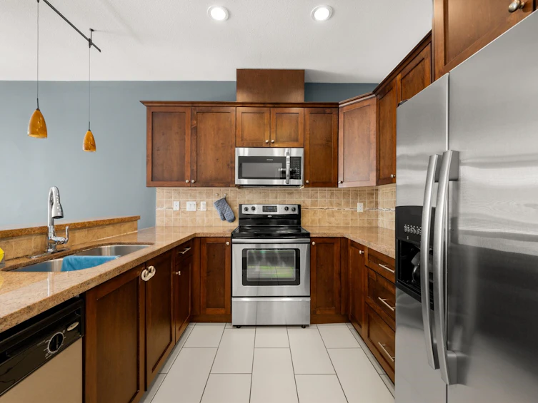 303-14333 104 Avenue, Surrey, BC, V3T 0E1 - 6