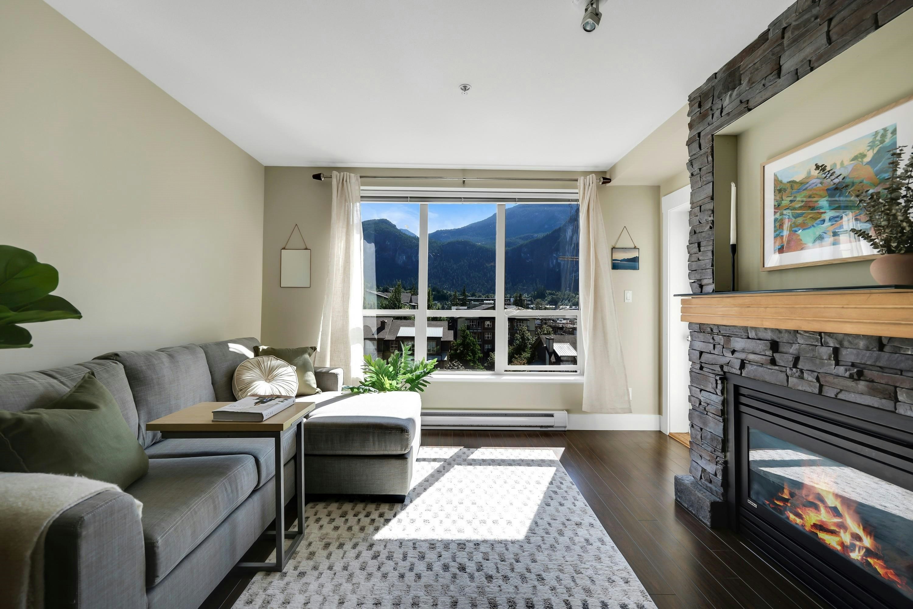 504-1211 Village Green Way, Squamish, BC, V8B 0R7