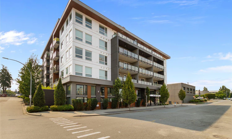 512-32838 Ventura Avenue