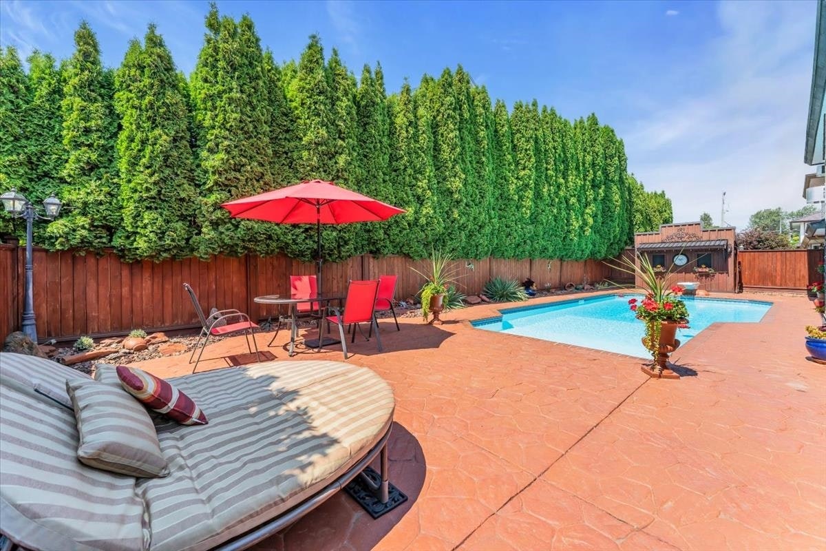 5955 189a Street - 3