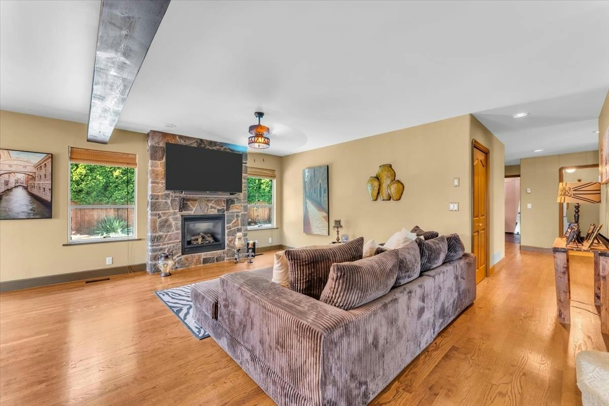 5955 189a Street, Surrey, BC, V3S 7W5 - 11