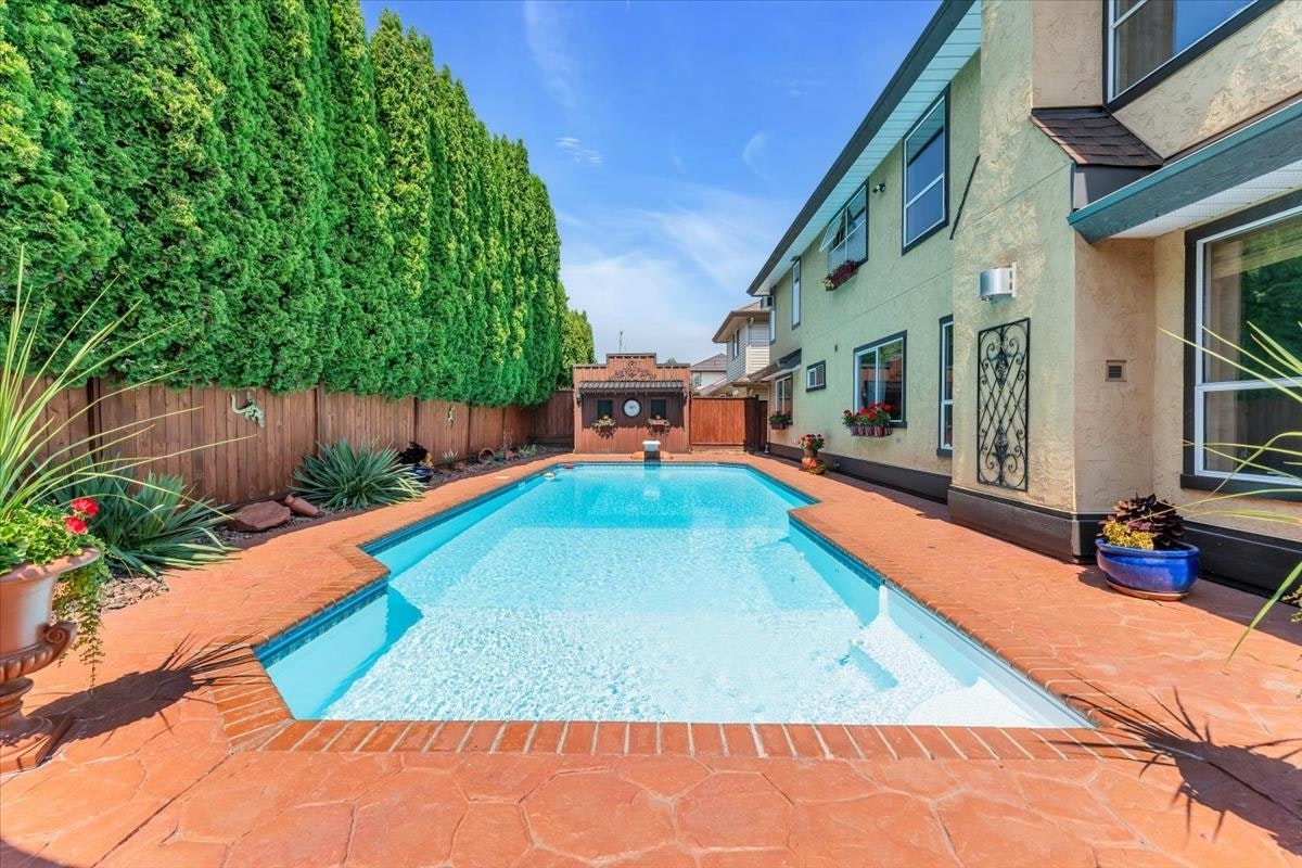 5955 189a Street - 4