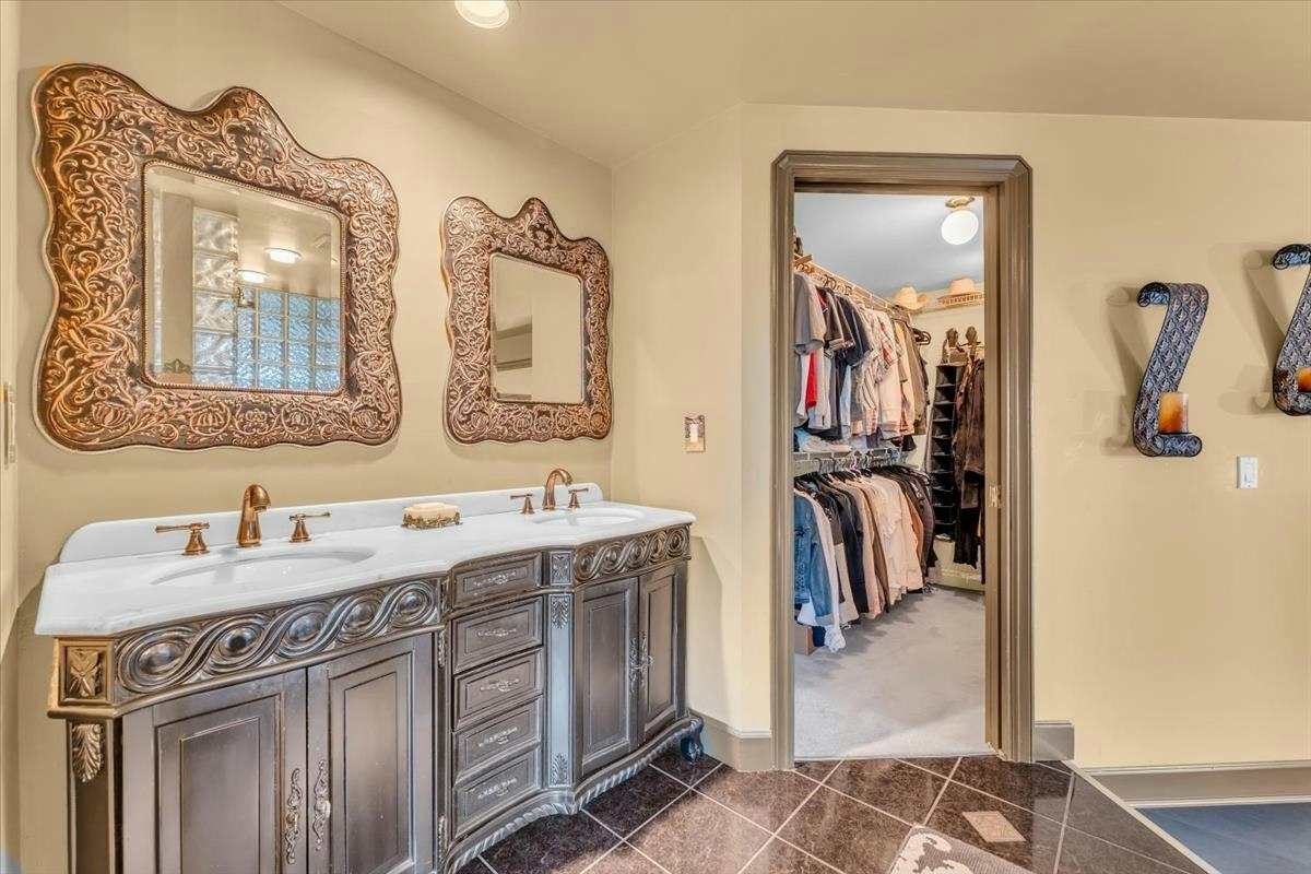 5955 189a Street, Surrey, BC, V3S 7W5 - 23