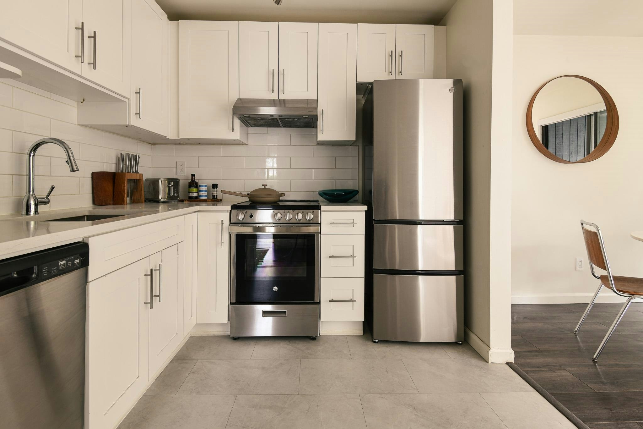 209-2173 W 6 Avenue, Vancouver, BC, V6K 1V5 - 22