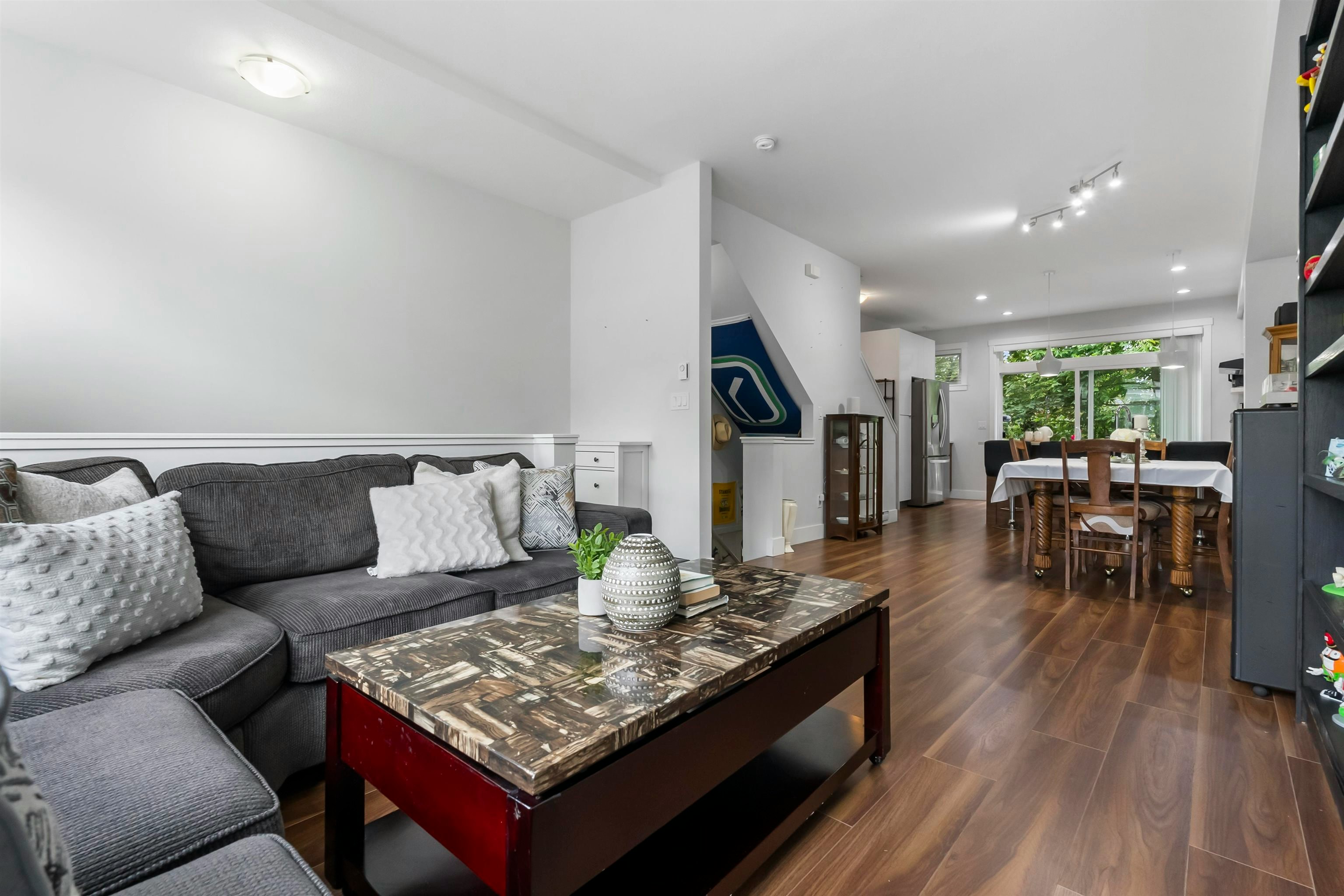 66-14433 60 Avenue - 3