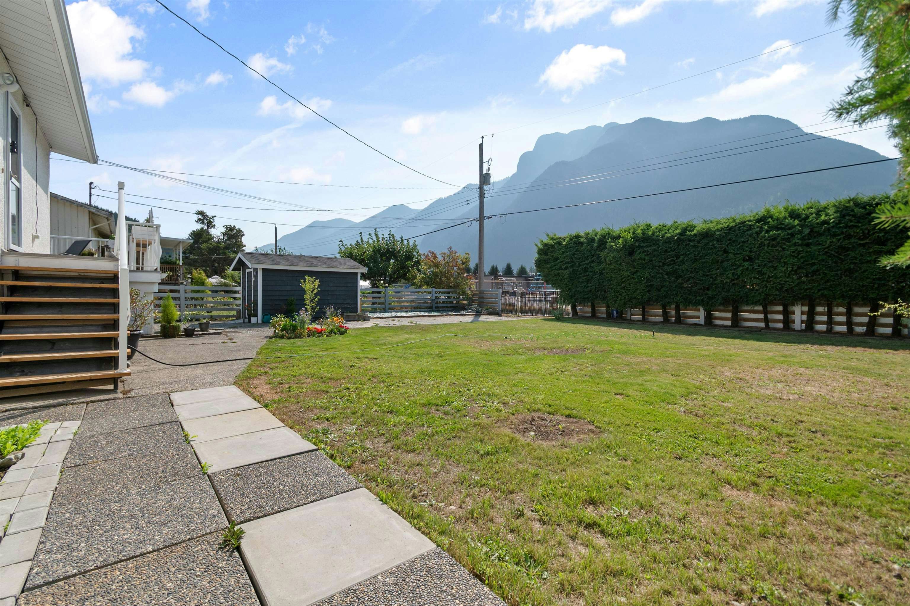 630 Thacker Avenue, Hope, BC, V0X 1L0 - 33