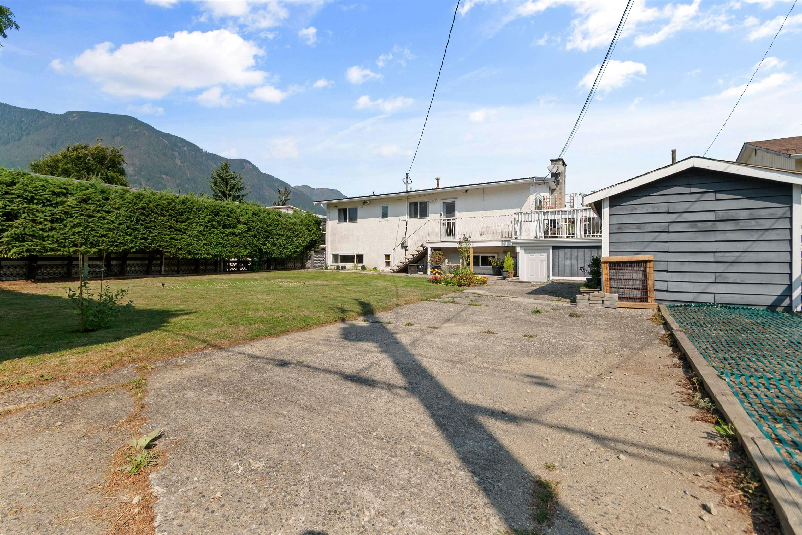 630 Thacker Avenue, Hope, BC, V0X 1L0 - 34