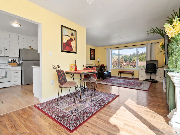 630 Thacker Avenue, Hope, BC, V0X 1L0 - 8