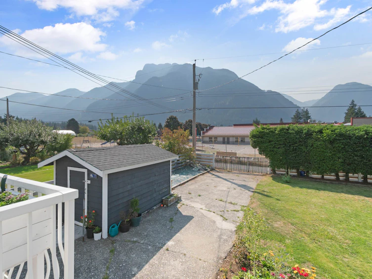 630 Thacker Avenue, Hope, BC, V0X 1L0 - 30