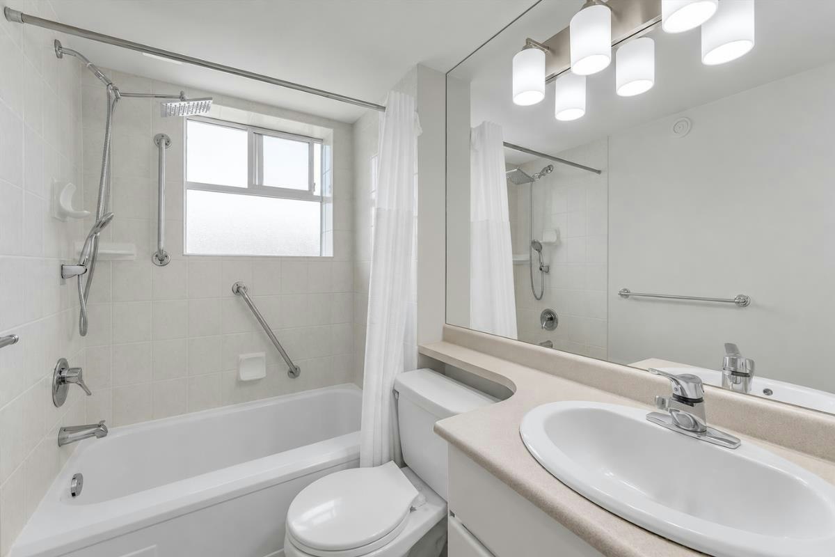 403 Newdale Court, North Vancouver, BC, V7N 3H3 - 23