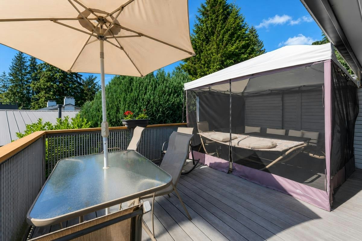 403 Newdale Court, North Vancouver, BC, V7N 3H3 - 12