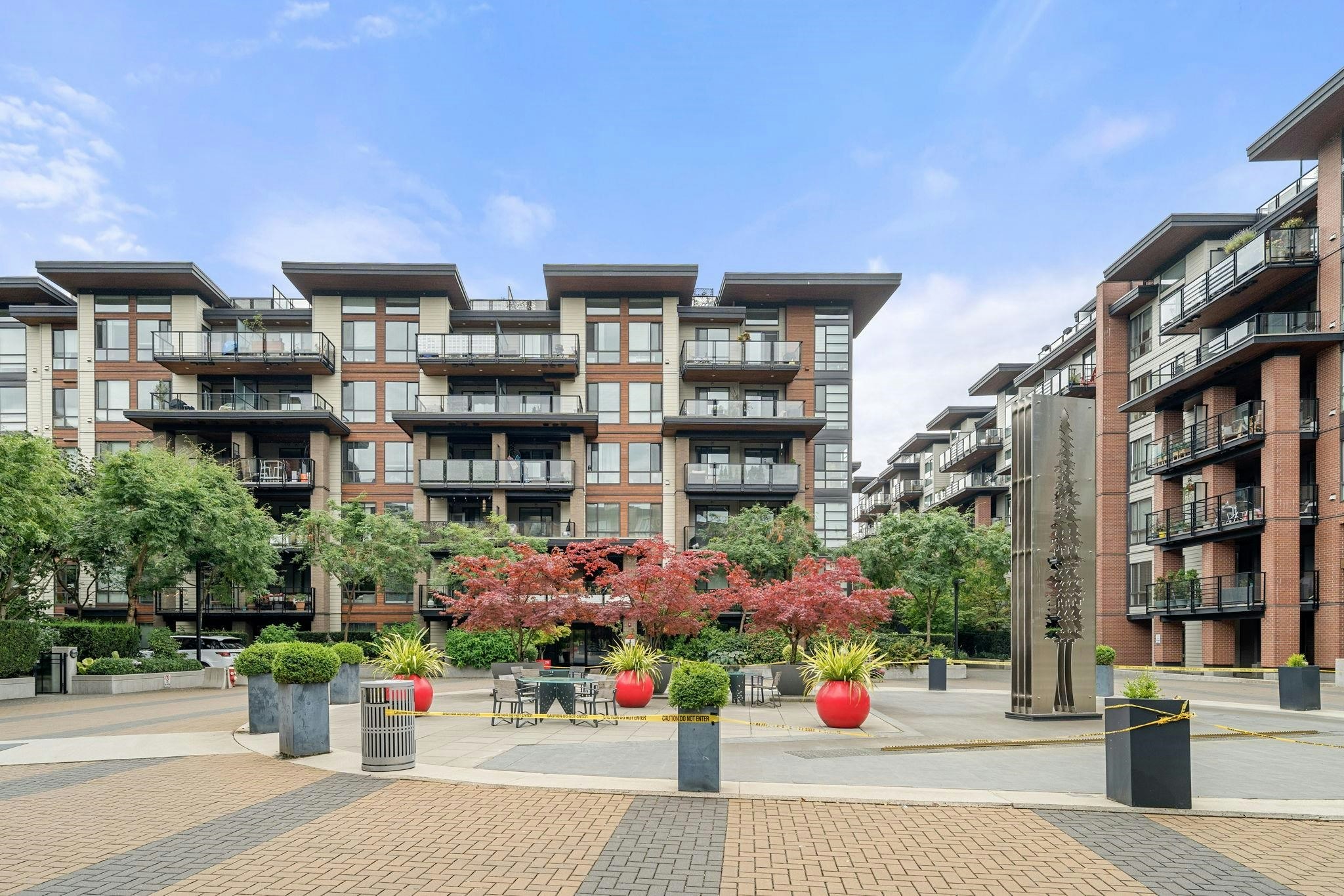 412-719 W 3rd Street, North Vancouver, BC, V7M 0E7