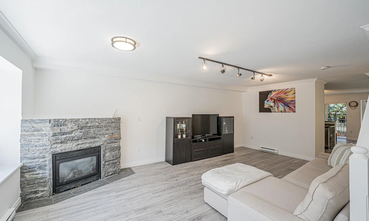 20-8155 164th Street