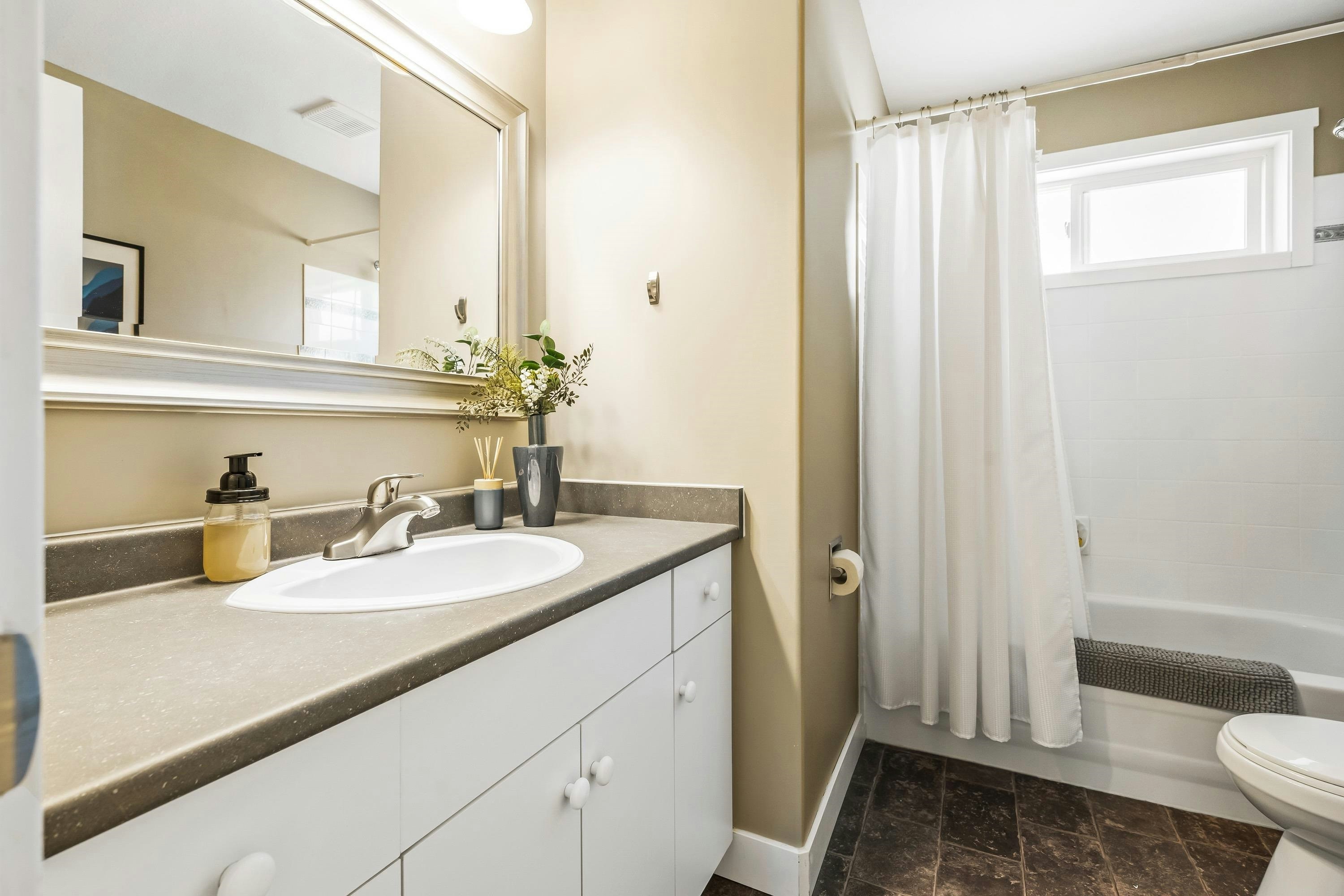 295 Forrest Crescent, Hope, BC, V0X 1L4 - 29