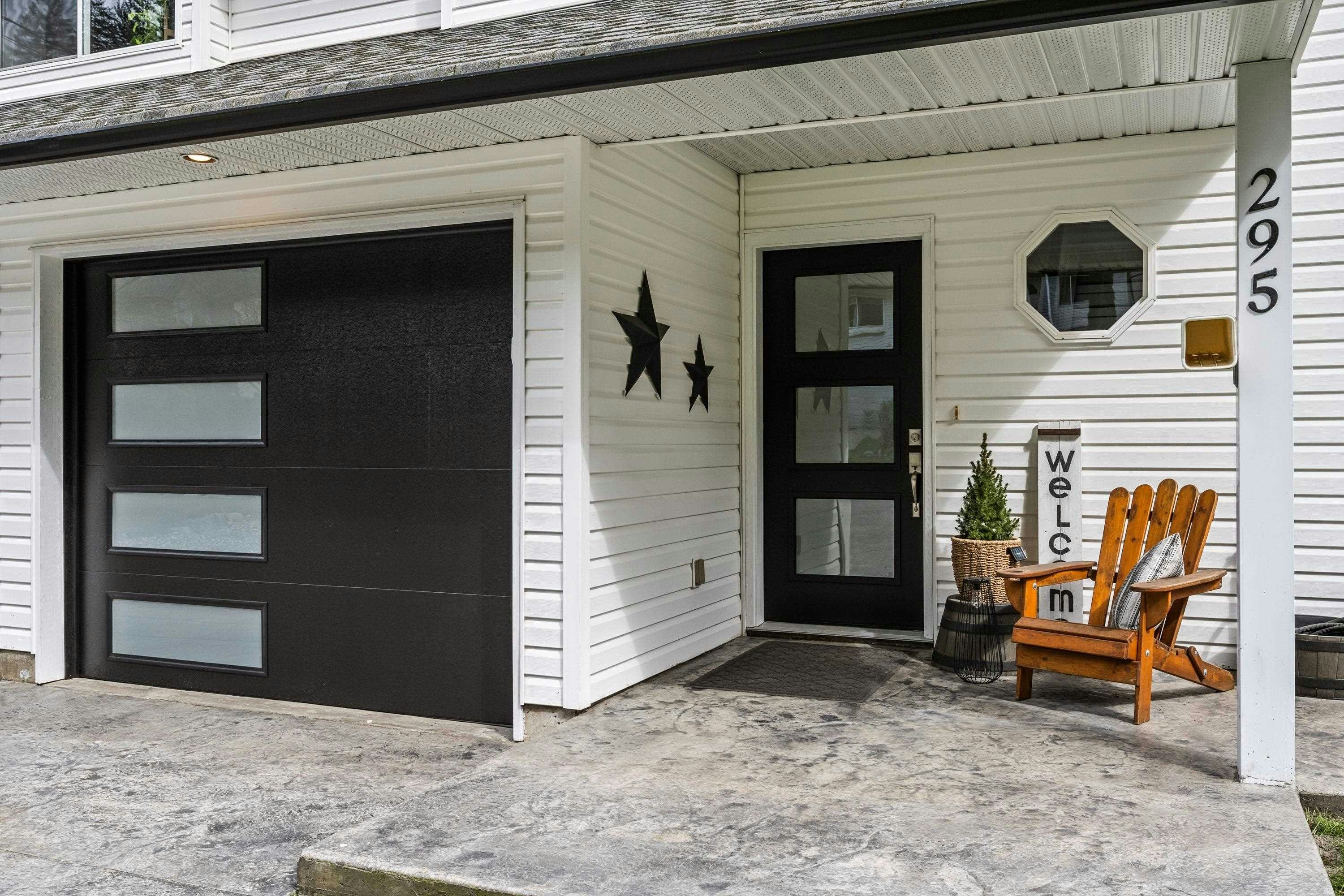 295 Forrest Crescent - 3