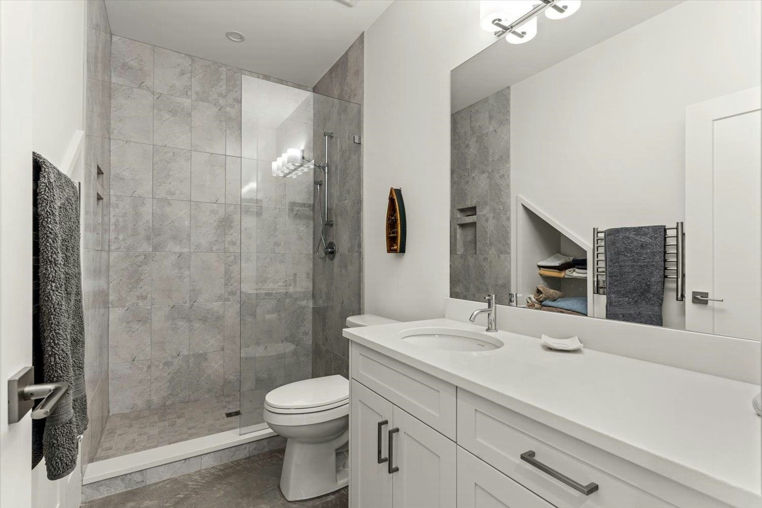 411 7th Avenue, Hope, BC, V0X 1L0 - 22