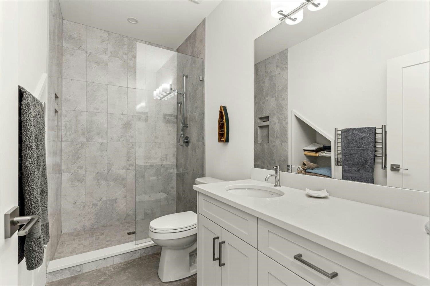 411 7th Avenue, Hope, BC, V0X 1L0 - 29