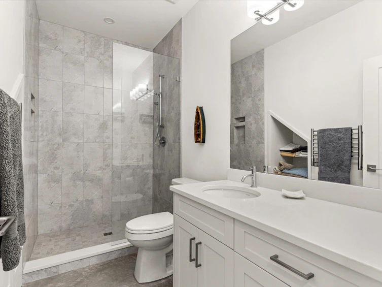 411 7th Avenue, Hope, BC, V0X 1L0 - 29