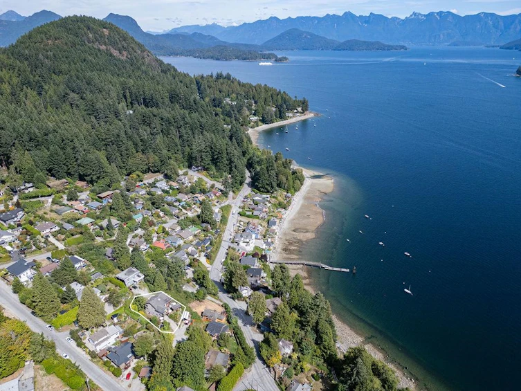 491 Woodland Avenue, Gibsons, BC, V0N 1V1 - 39