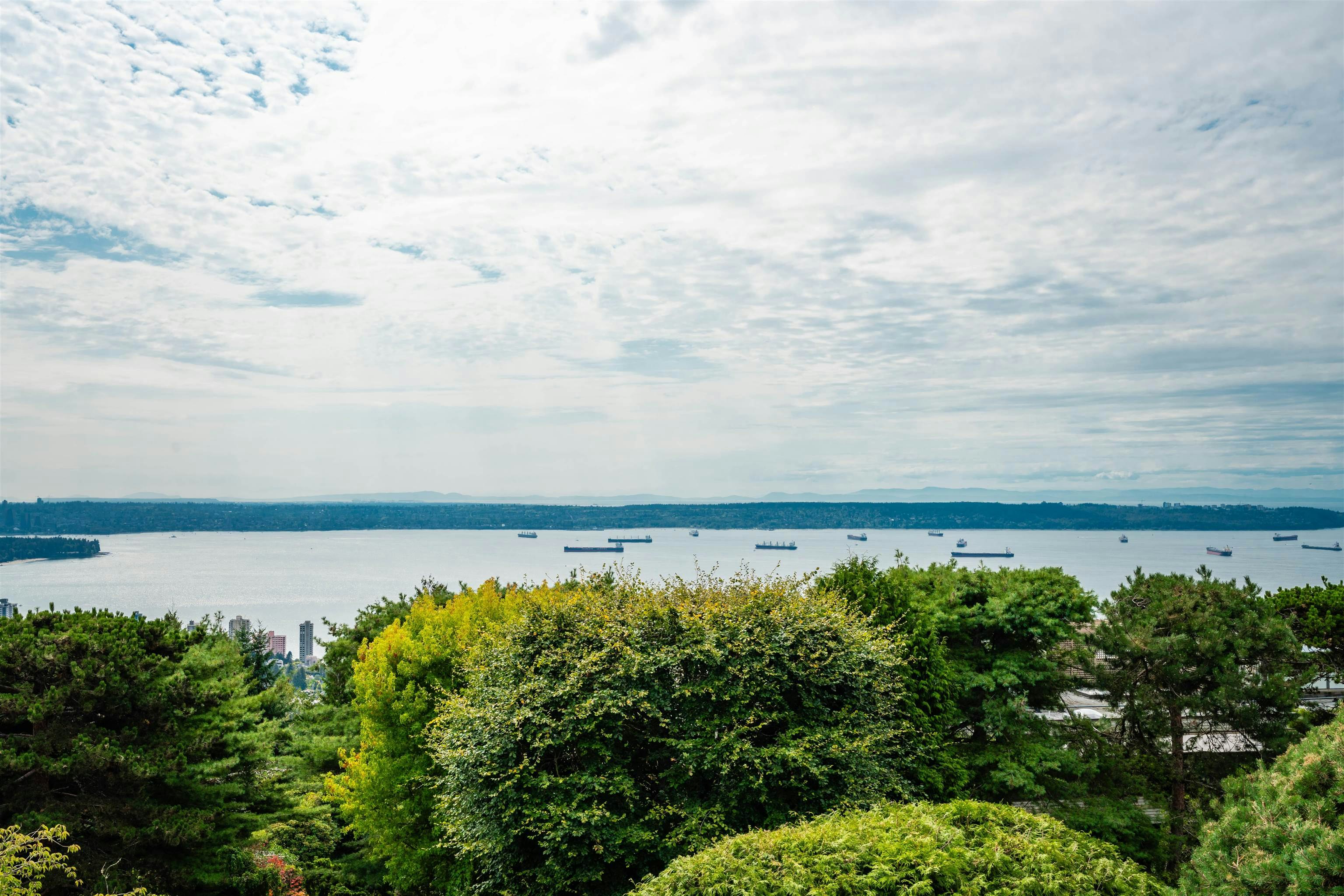 1-2278 Folkestone Way - 2