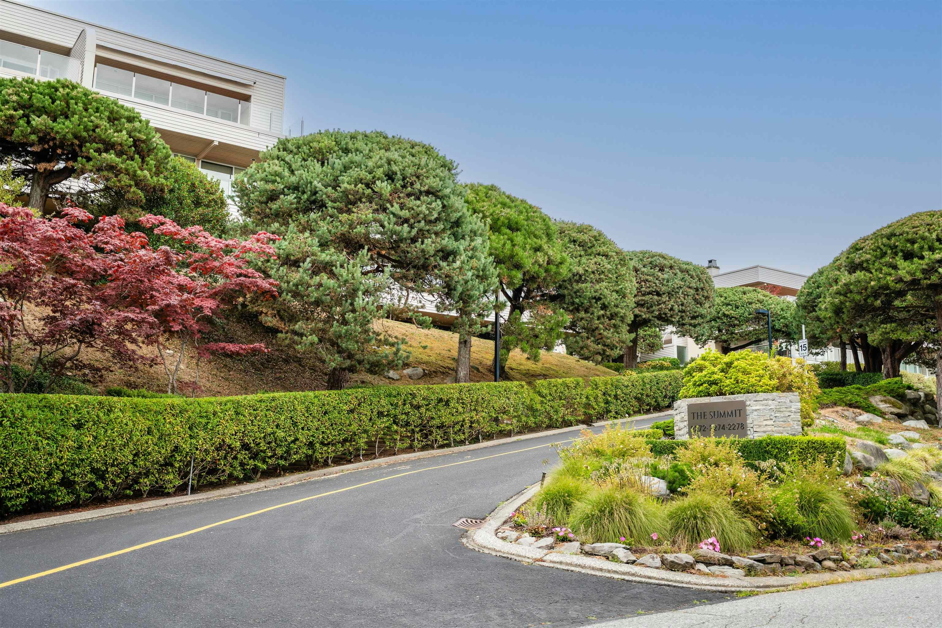 1-2278 Folkestone Way, West Vancouver, BC, V7S 2X7 - 4