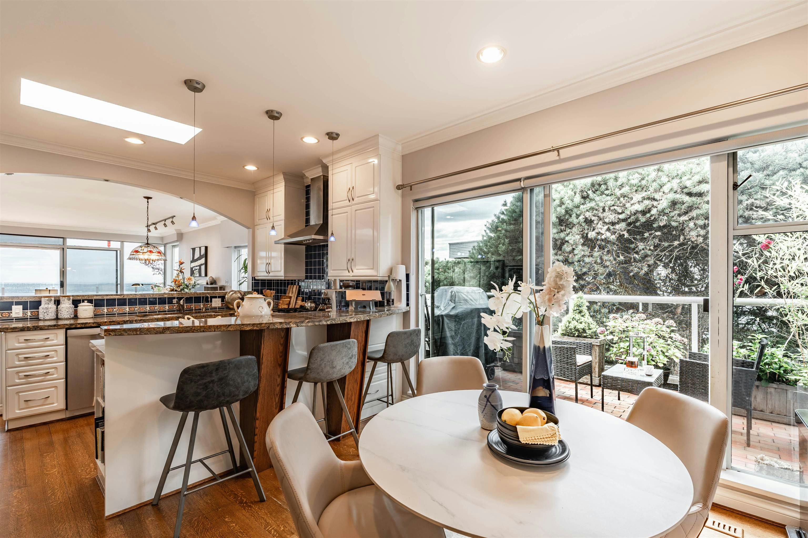 1-2278 Folkestone Way, West Vancouver, BC, V7S 2X7 - 16