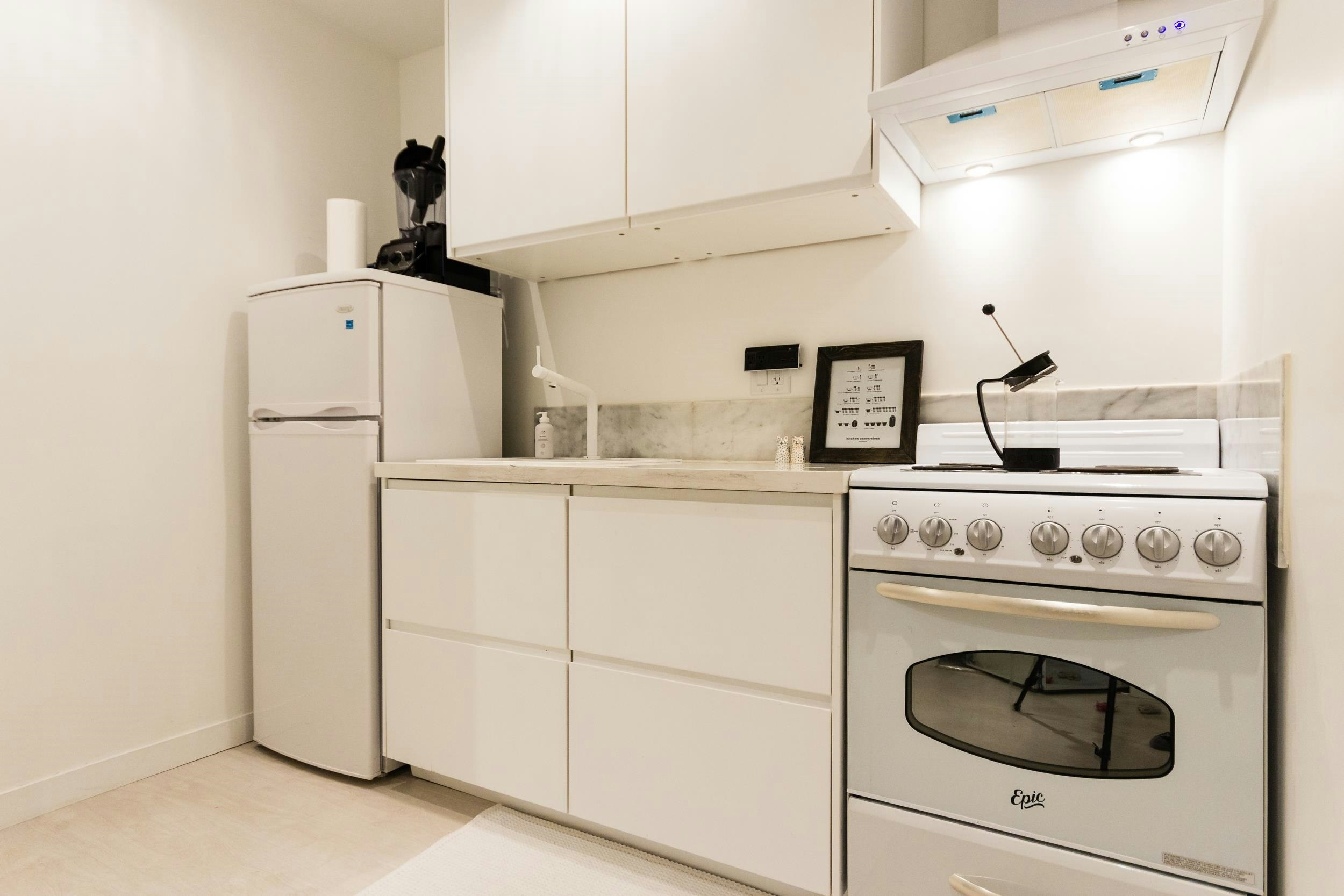 219-2190 W 7th Avenue, Vancouver, BC, V6K 4K7 - 12