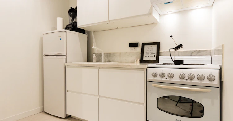 219-2190 W 7th Avenue, Vancouver, BC, V6K 4K7 - 12