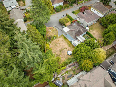 639 54 Street - 5