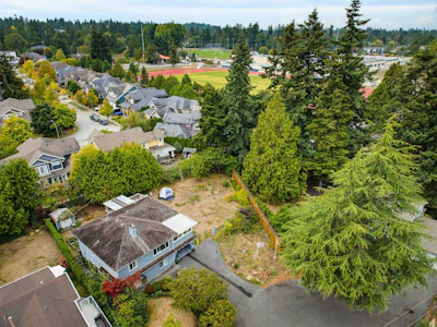 639 54 Street - 2