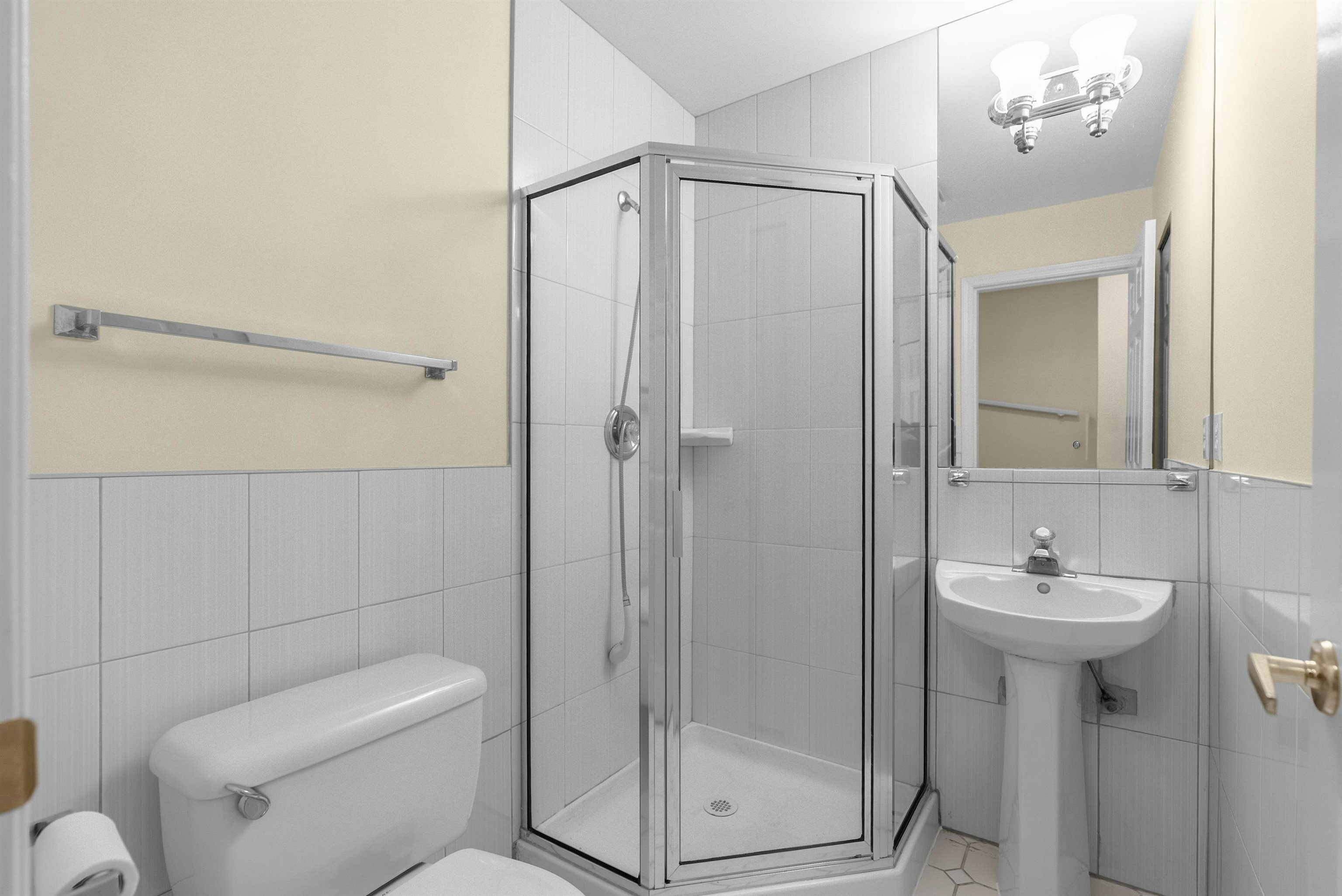67-7831 Garden City Road, Richmond, BC, V6Y 4A3 - 18