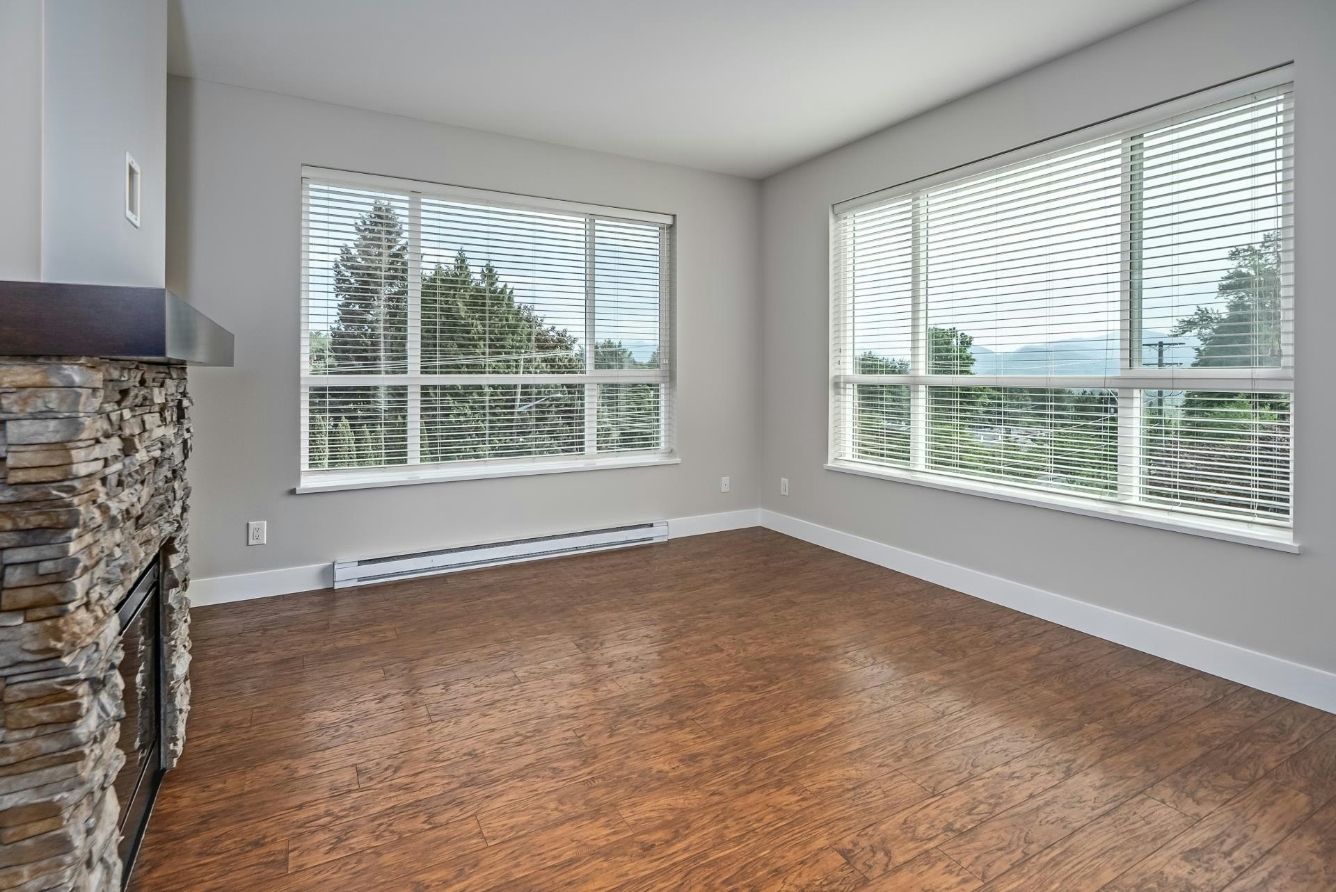 303-3192 Gladwin Road, Abbotsford, BC, V2T 6M9 - 4
