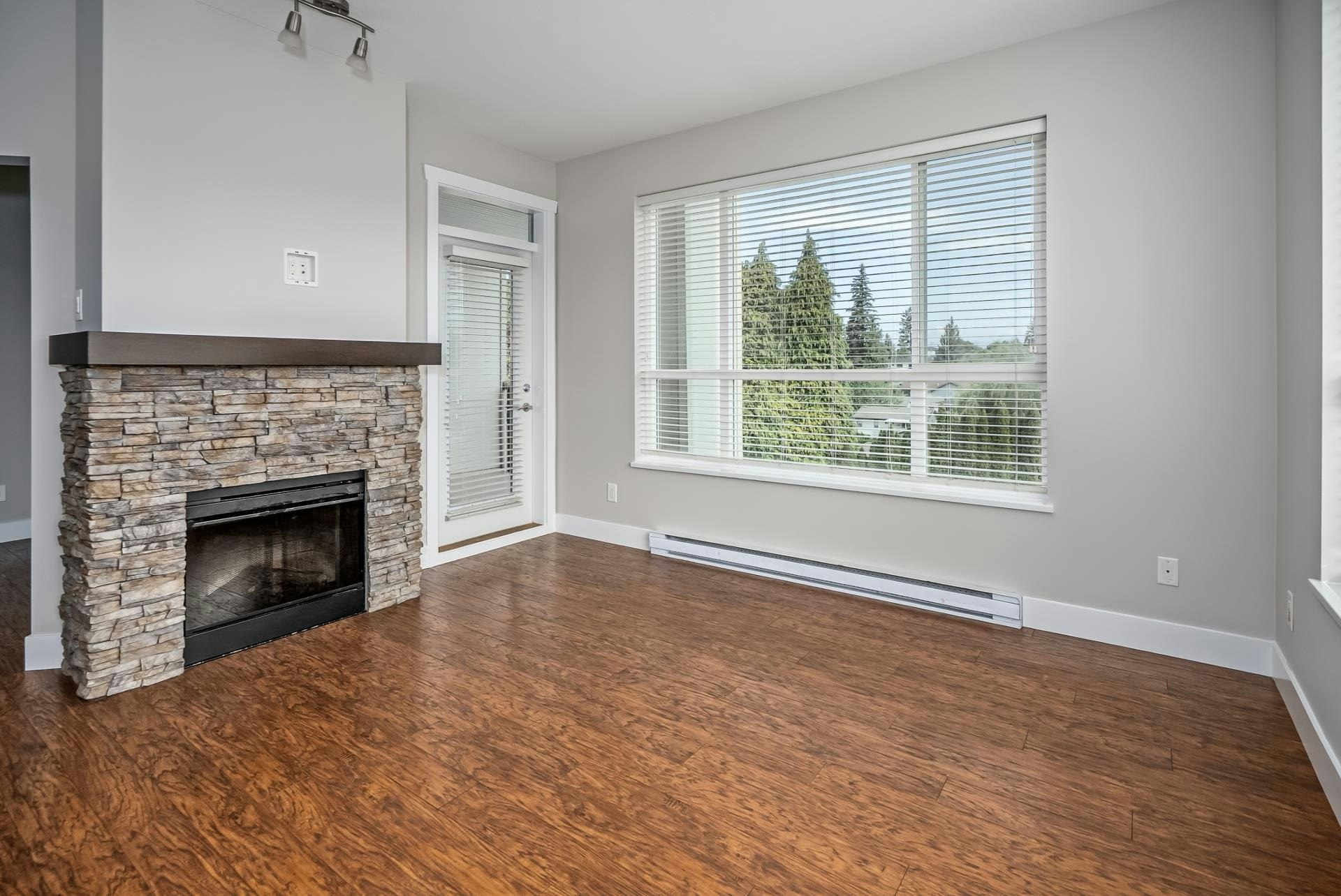 303-3192 Gladwin Road, Abbotsford, BC, V2T 6M9 - 7