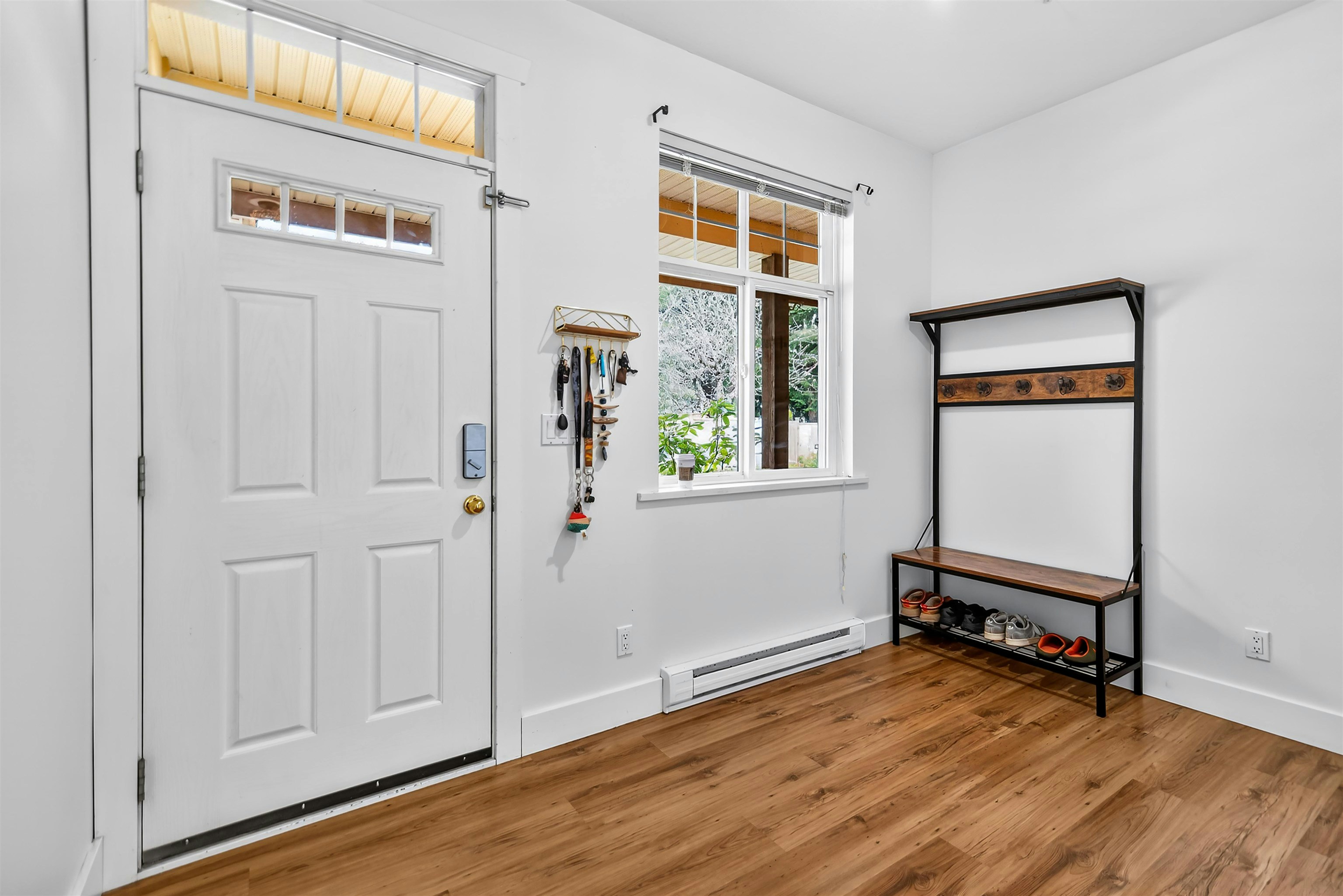 4-809 North Road - 4
