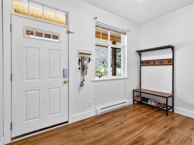 4-809 North Road - 4