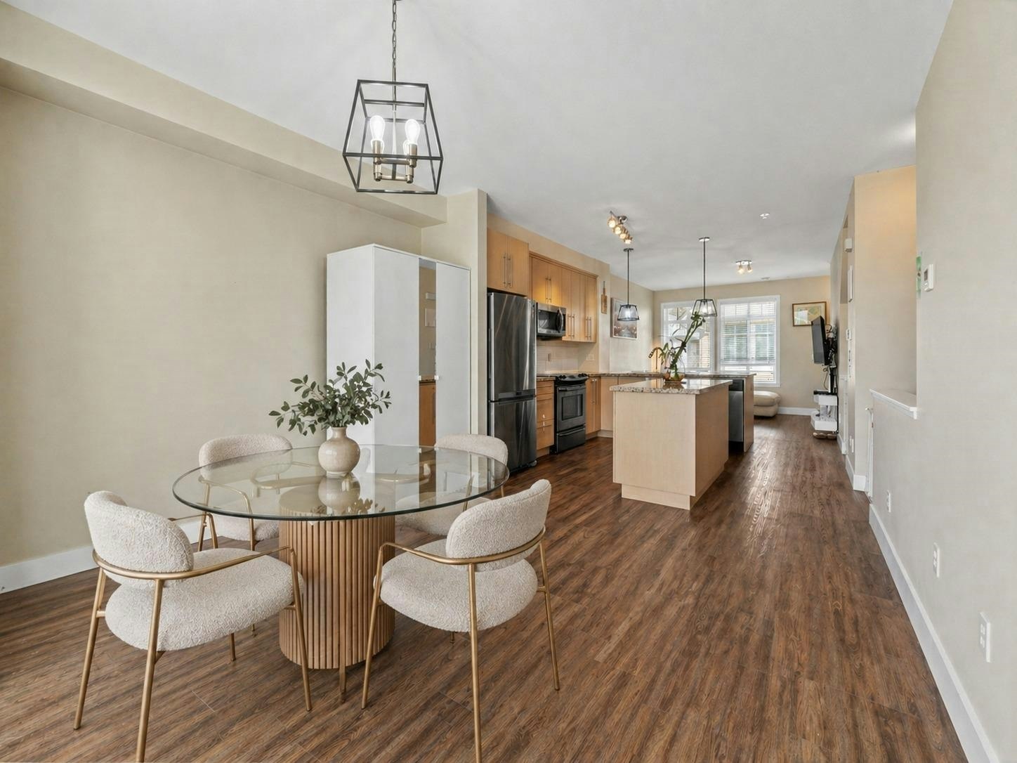 25-8250 209b Street, Langley, BC, V2Y 0J7 - 2