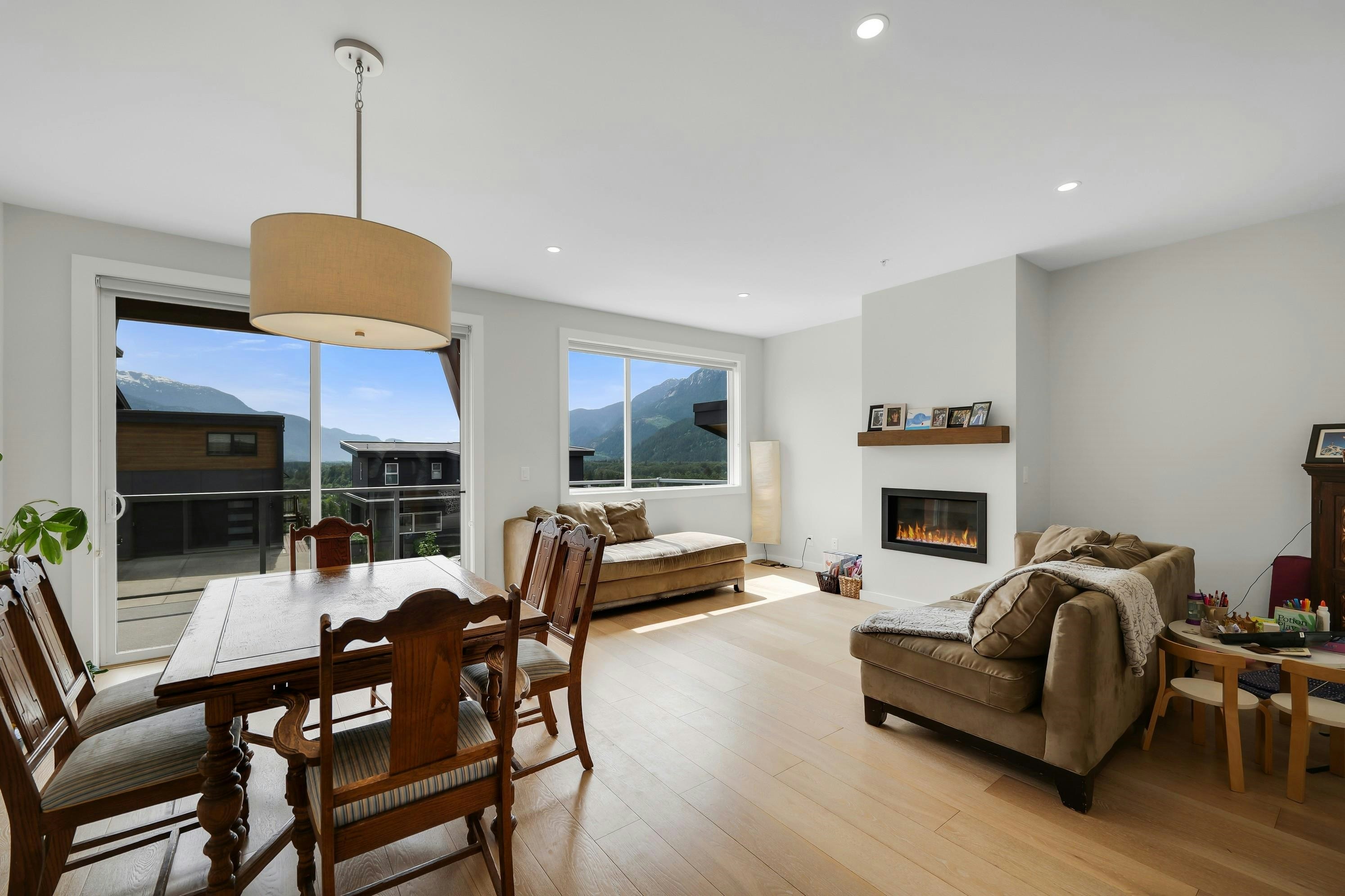 41322 Horizon Drive, Squamish, BC, V8B 0Y7 - 9