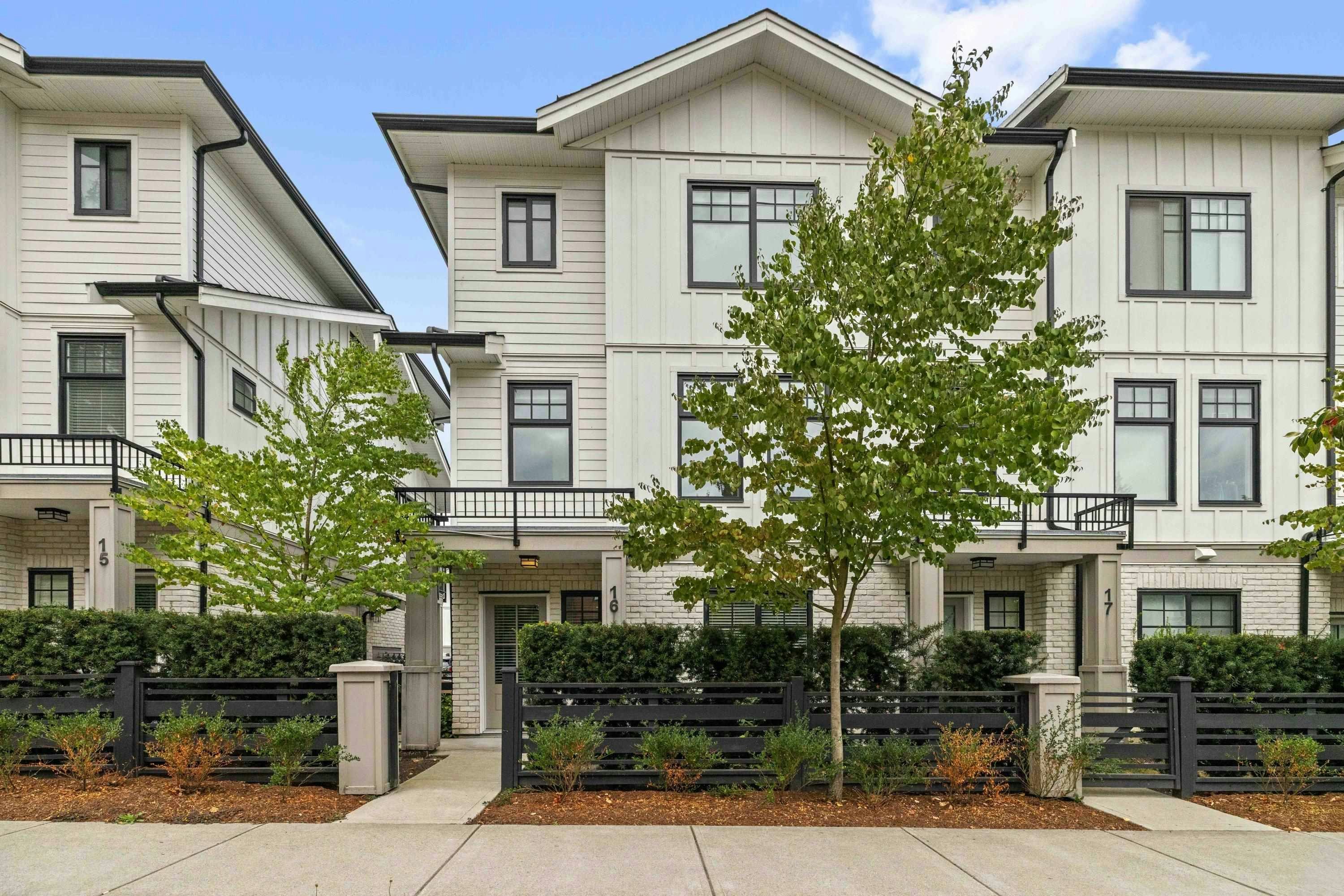 16-16467 23a Avenue, Surrey, BC, V3Z 1E9
