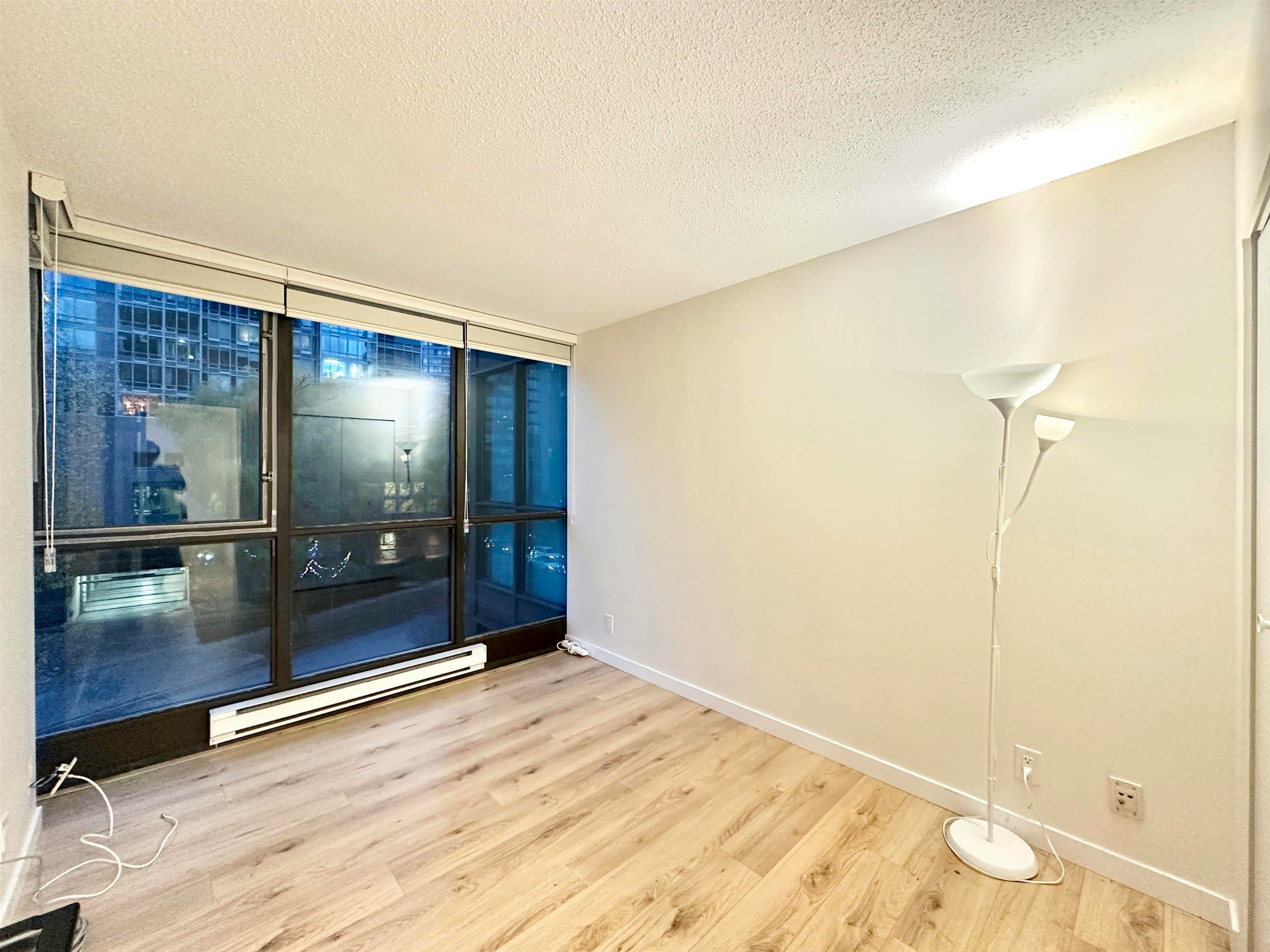 302-1331 Alberni Street, Vancouver, BC, V6E 4S1 - 2