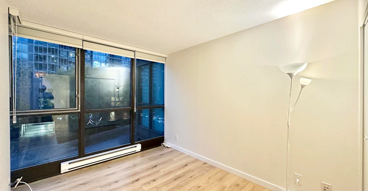 302-1331 Alberni Street, Vancouver, BC, V6E 4S1 - 2