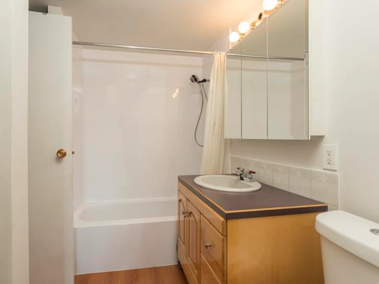 115-9300 Glenacres Drive, Richmond, BC, V7A 1Y8 - 15