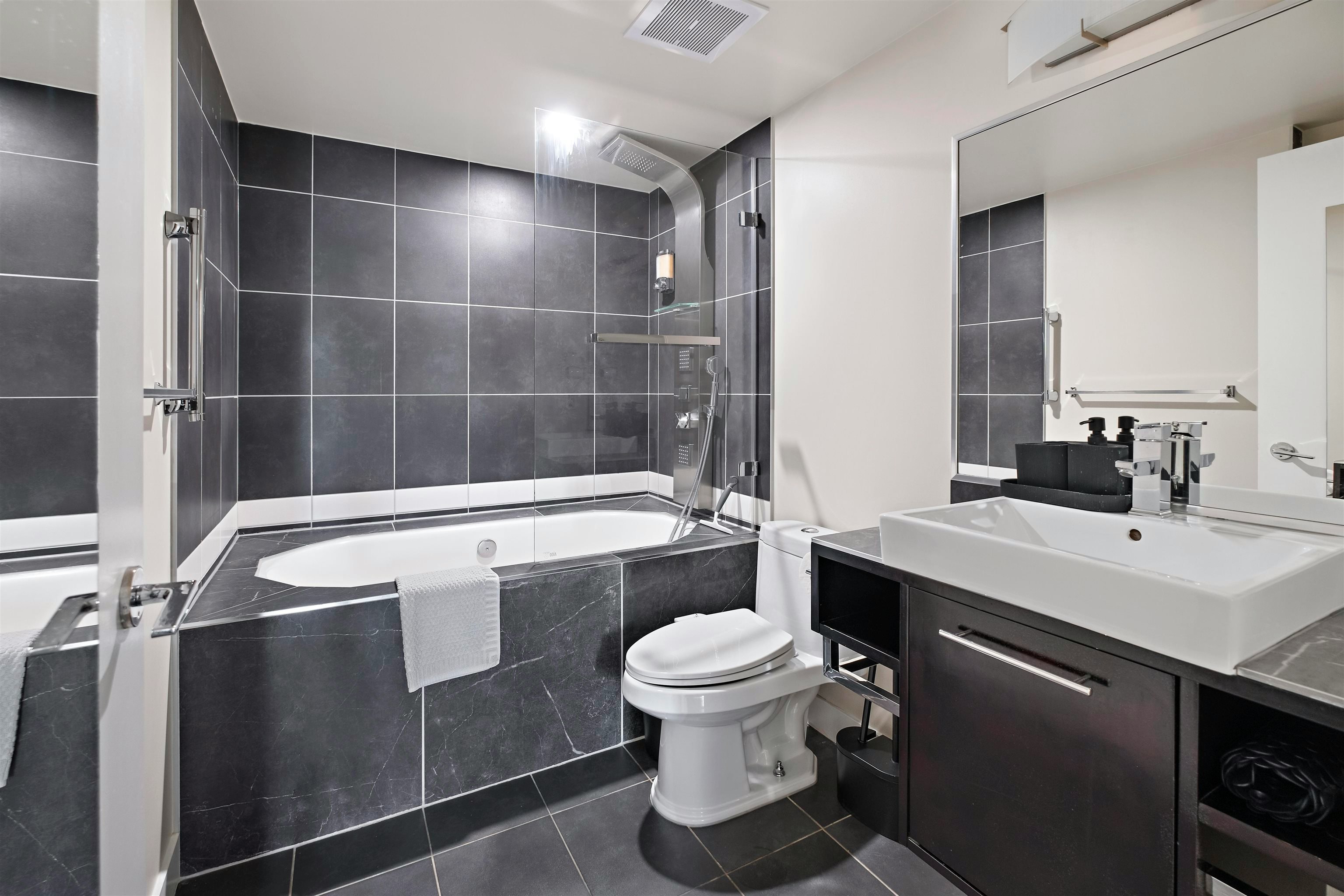 305-689 Abbott Street, Vancouver, BC, V6B 0J2 - 14