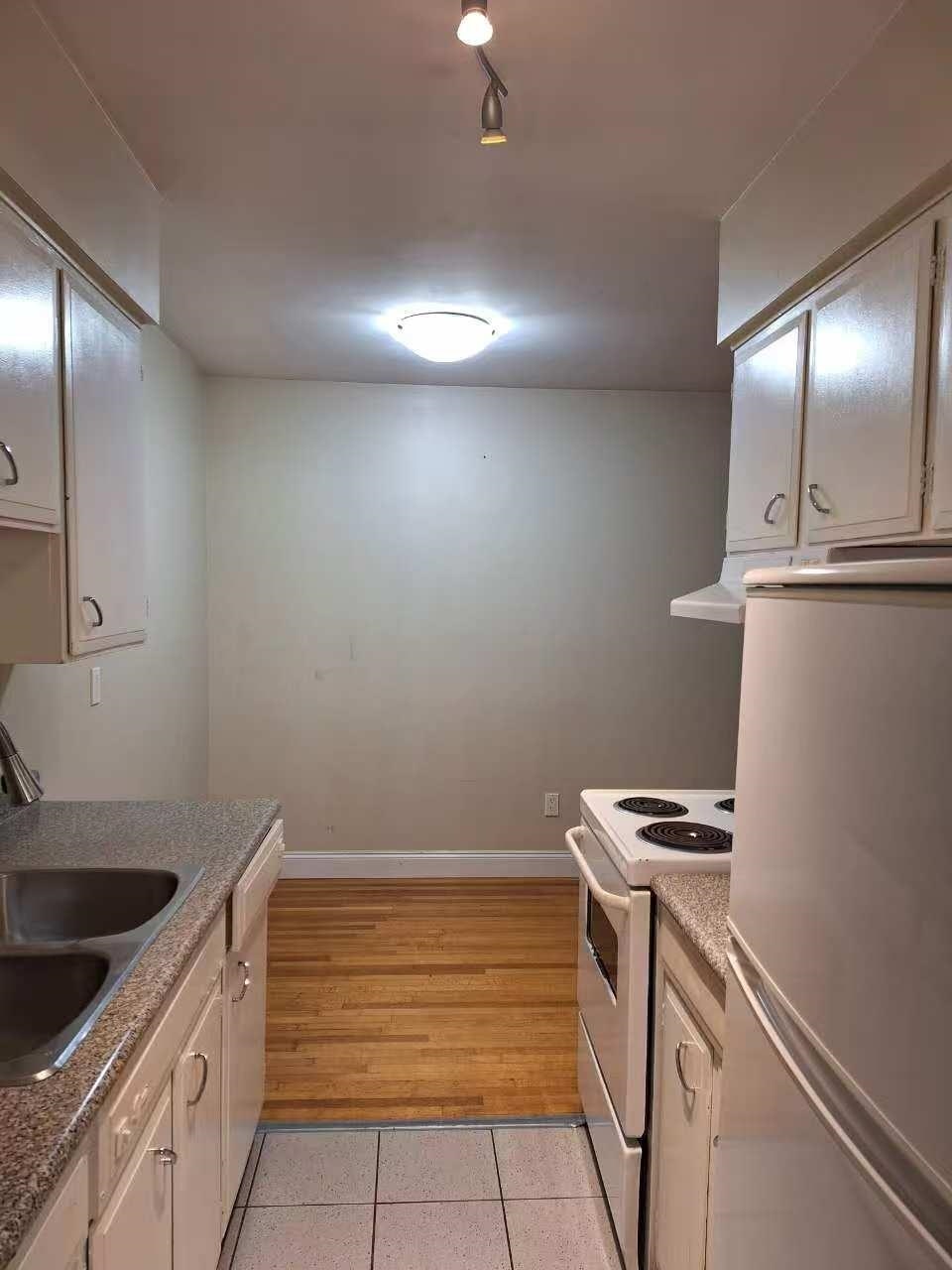 1404 E 57th Avenue, Vancouver, BC, V5P 2A9 - 3