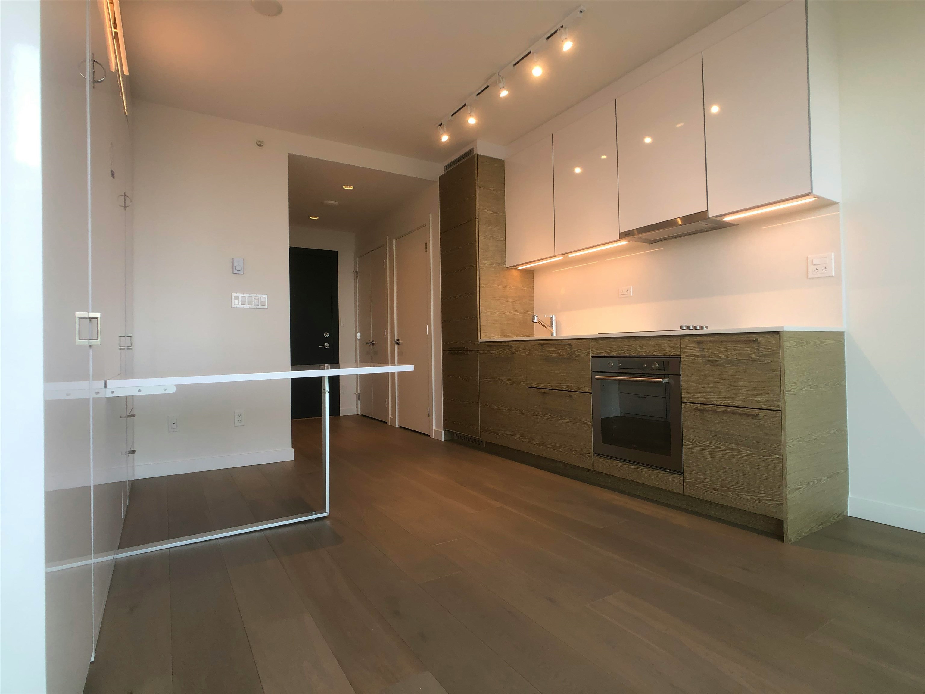2003-13438 Central Avenue, Surrey, BC, V3T 0N2 - 3