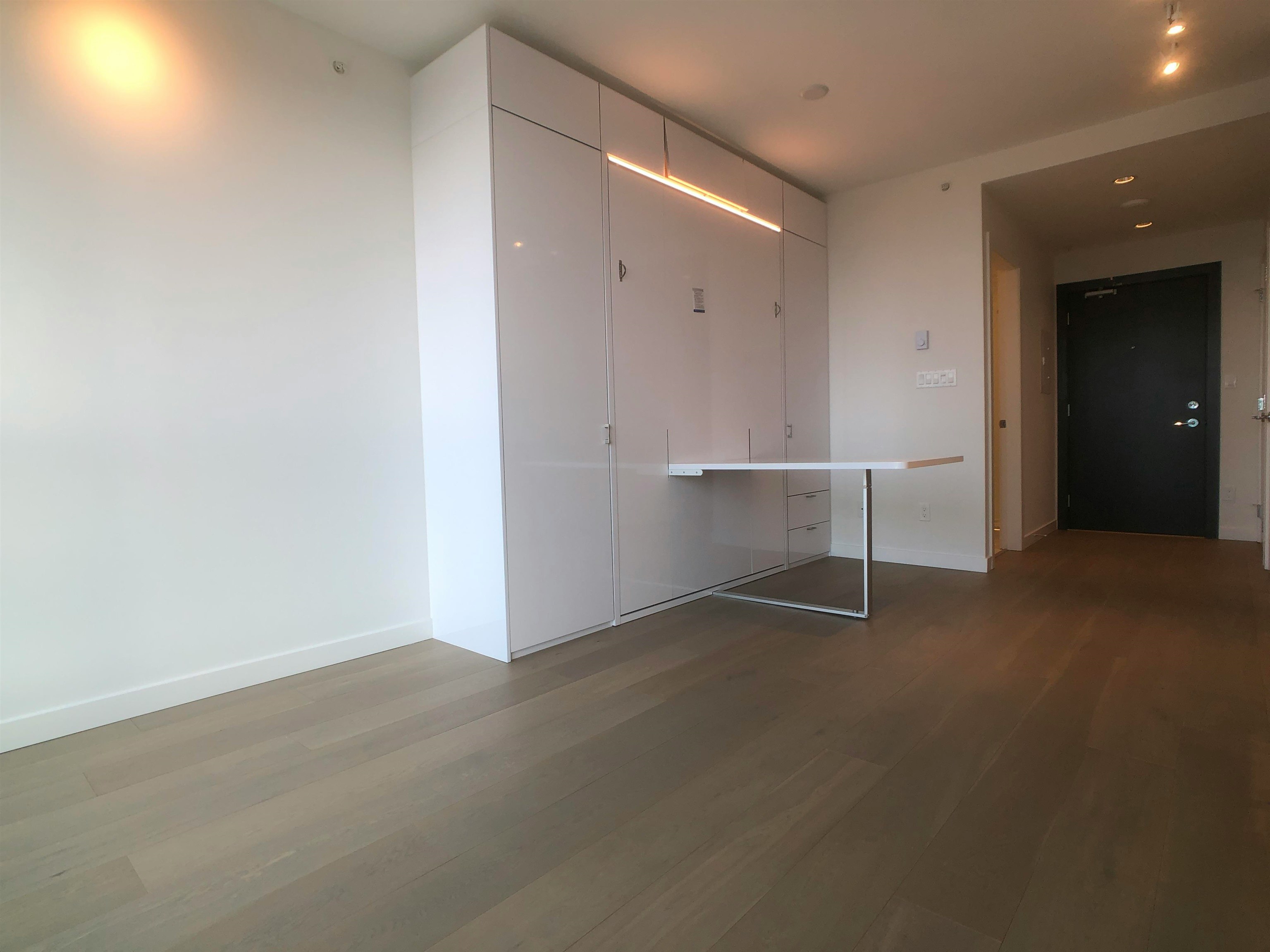 2003-13438 Central Avenue, Surrey, BC, V3T 0N2 - 2