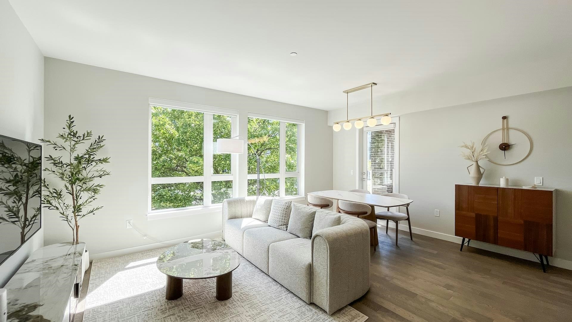 208-4080 Yukon Street, Vancouver, BC, V5Y 0L4
