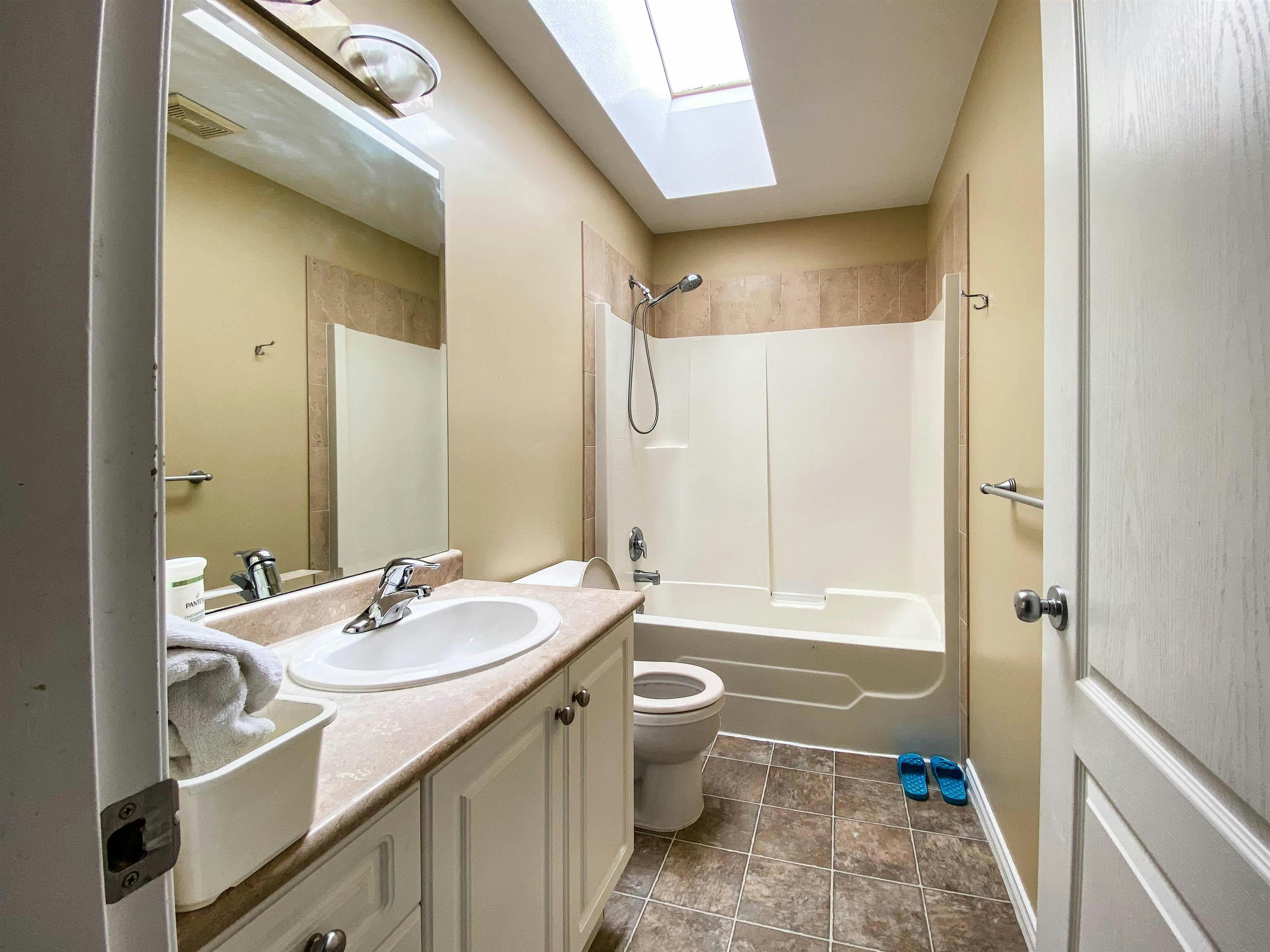 Upper Level-21639 90a Avenue, Langley, BC, V1M 4C8 - 19