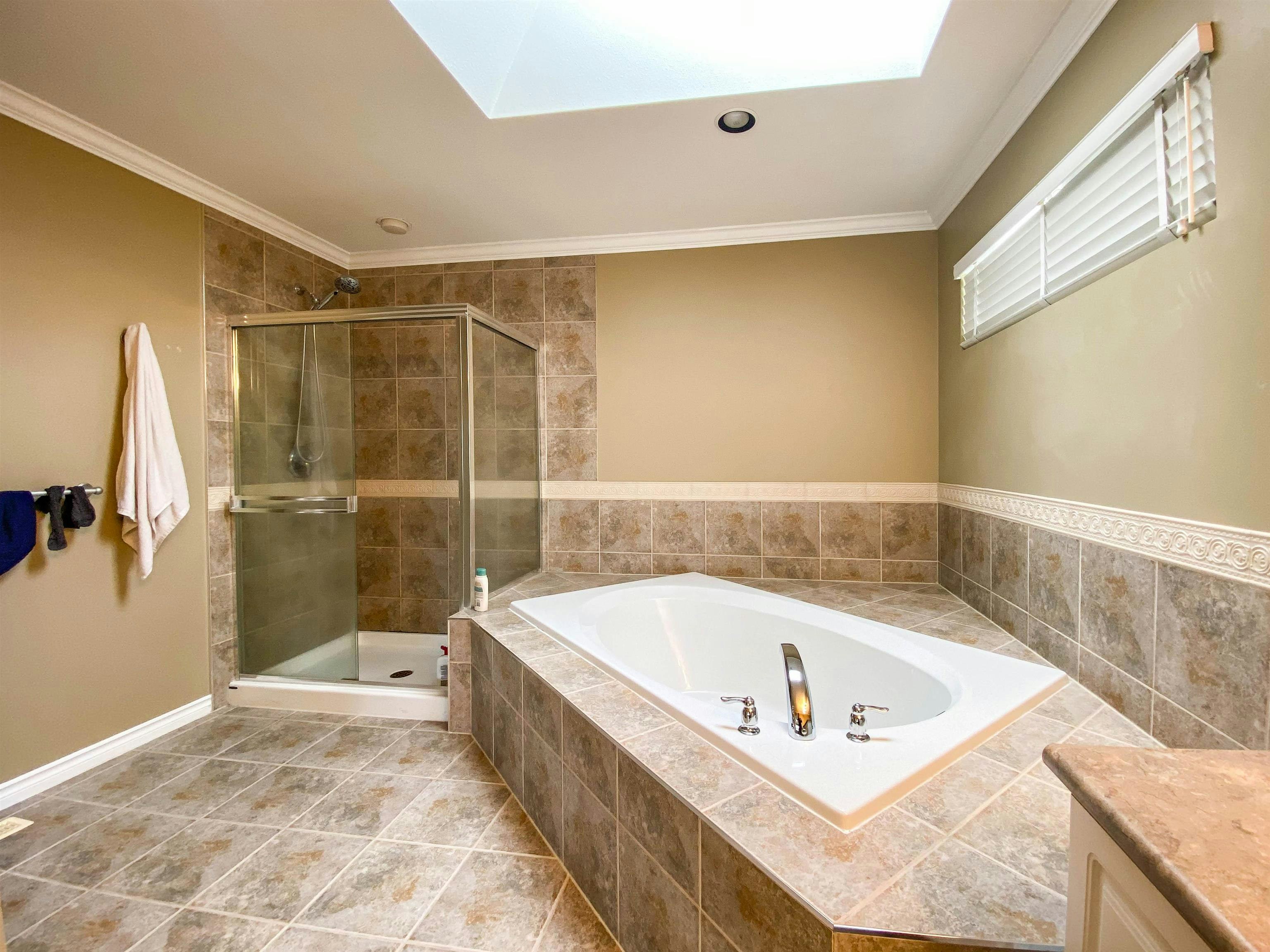 Upper Level-21639 90a Avenue, Langley, BC, V1M 4C8 - 21