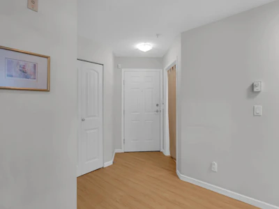 206-9668 148 Street - 2